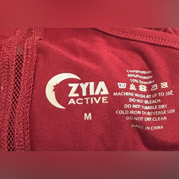 ZYIA Red Cut Out Backless Tank Top - Picture 4 of 4